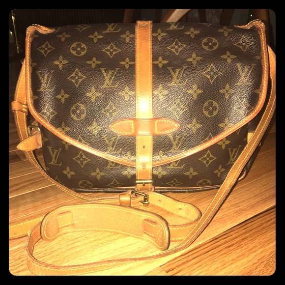 Louis Vuitton Handbags - 🌺PERFECT🌺 Vintage Louis Vuitton Saumur 30 Bag